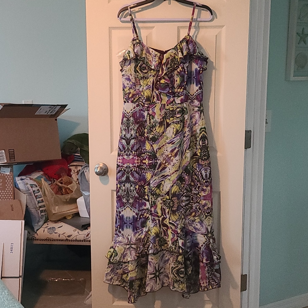 *The Pyramid Collection dress - Picture 1 of 8